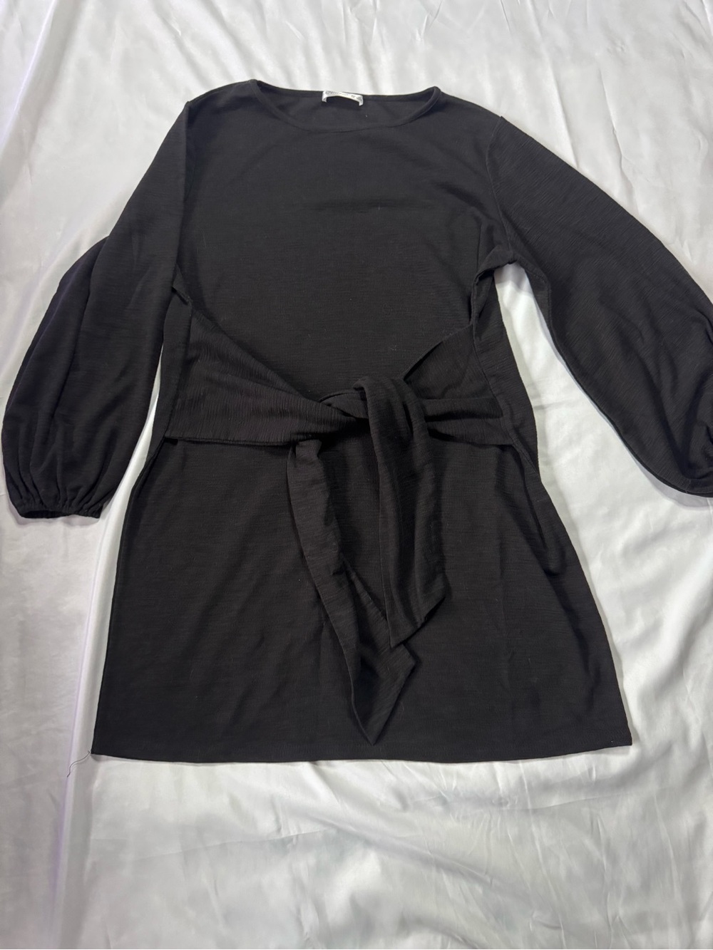 Women’s Black Tie-Waist Long Sleeve Dress